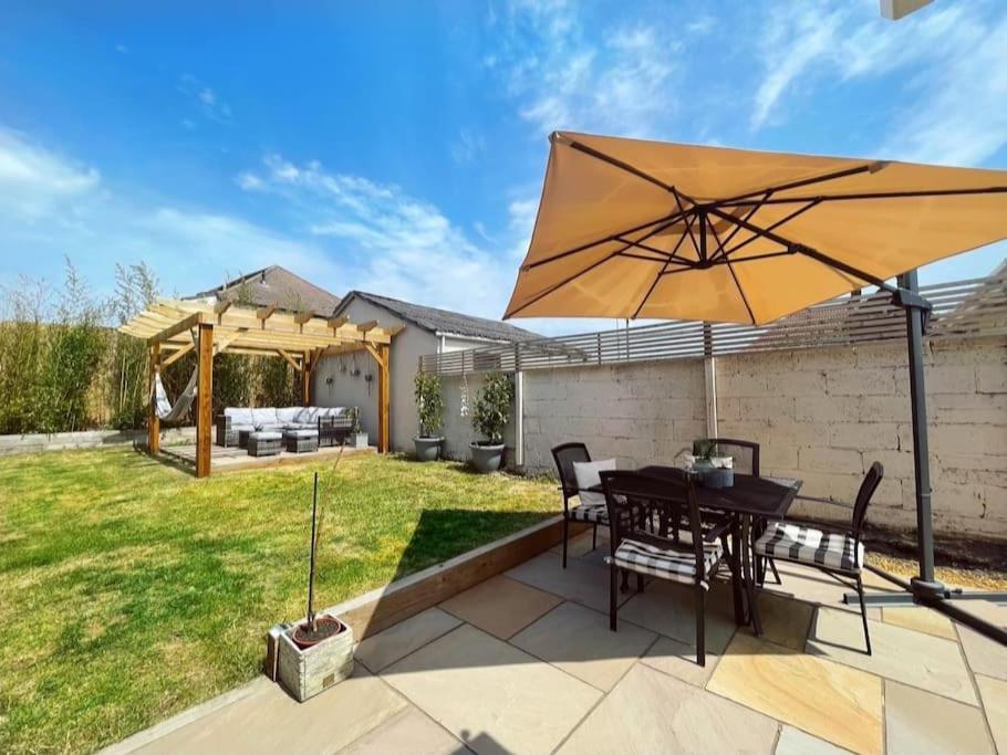 Modern, Central Bungalow With Large Garden بورنماوث المظهر الخارجي الصورة
